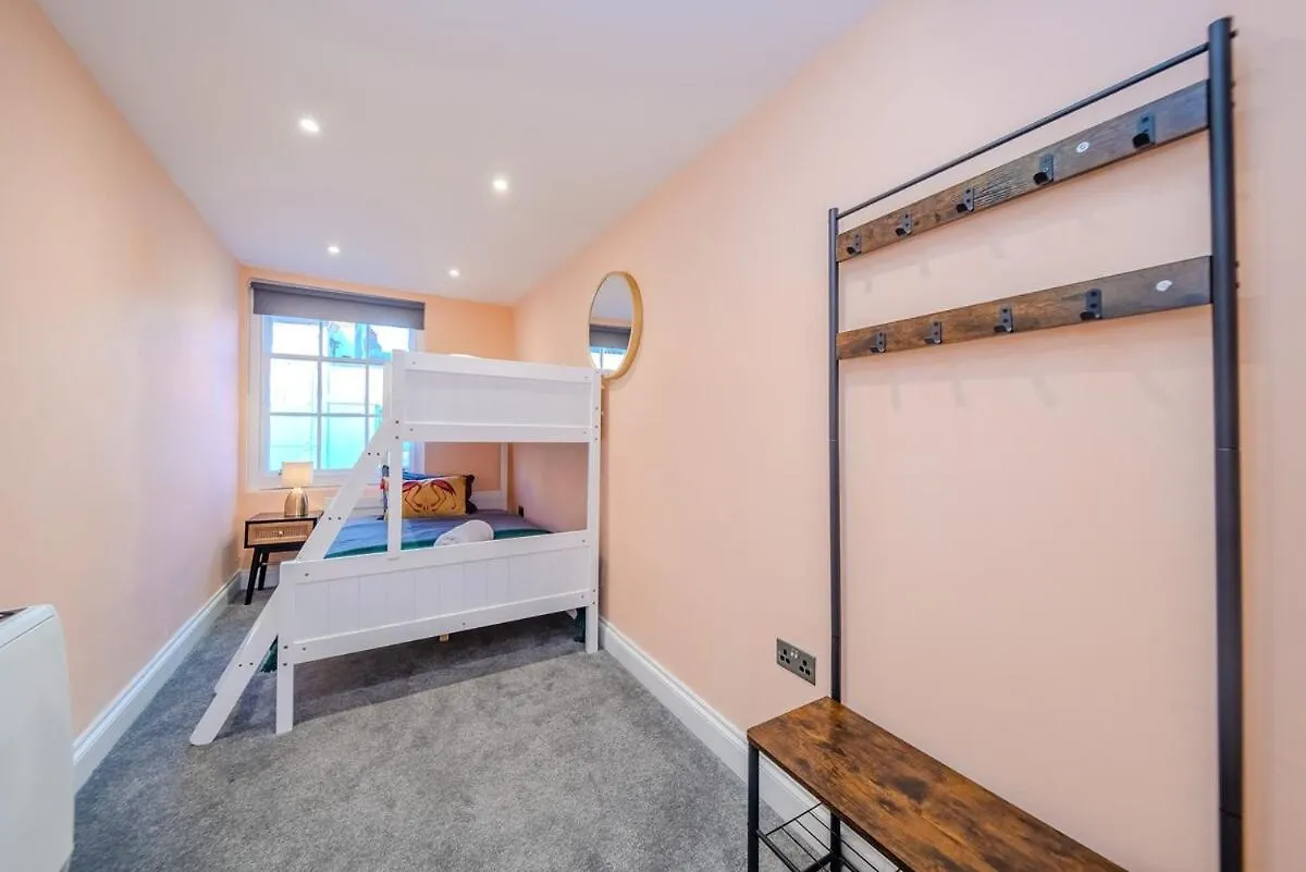 Seafront 3 Bedroom Flat Sleep 10 Guests Brighton Apartment