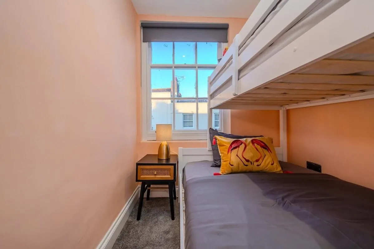 Seafront 3 Bedroom Flat Sleep 10 Guests Brighton United Kingdom