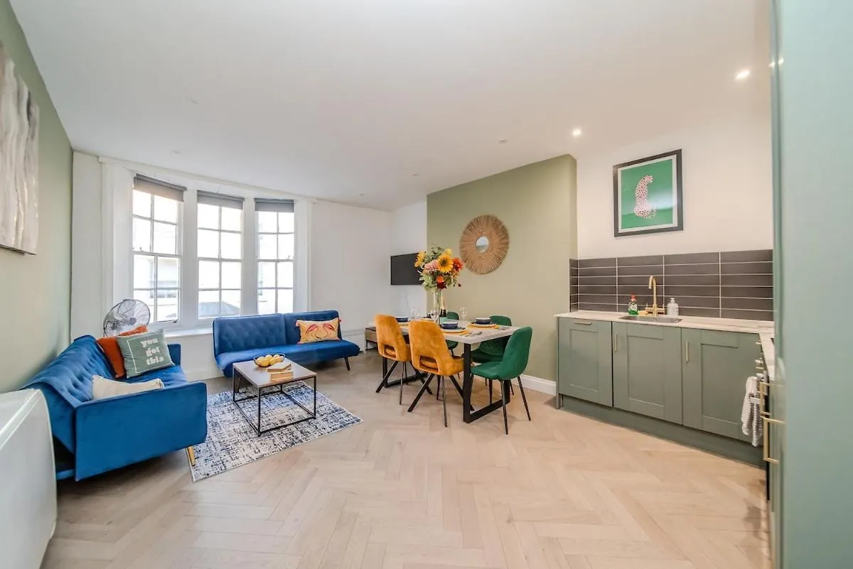 Seafront 3 Bedroom Flat Sleep 10 Guests Brighton Apartment