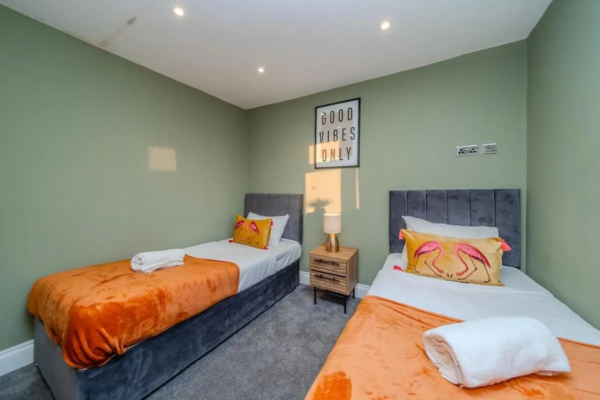 Seafront 3 Bedroom Flat Sleep 10 Guests Brighton Apartment