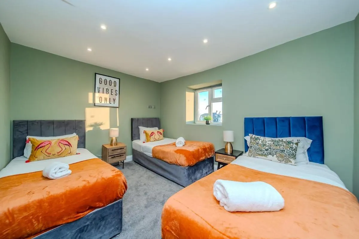 Seafront 3 Bedroom Flat Sleep 10 Guests Brighton Apartment
