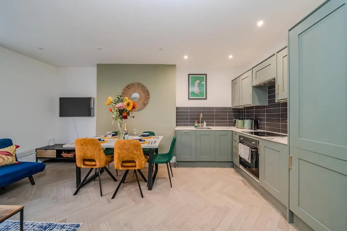 Apartment Seafront 3 Bedroom Flat Sleep 10 Guests Brighton United Kingdom