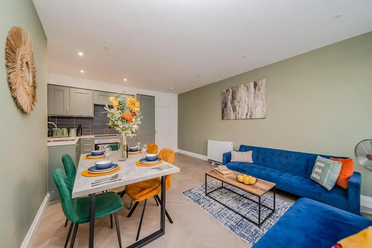 Seafront 3 Bedroom Flat Sleep 10 Guests Brighton Apartment